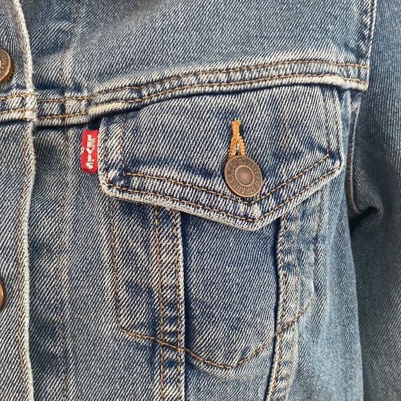 Levi’s Premium Denim Jacket Small - Picture 2 of 13